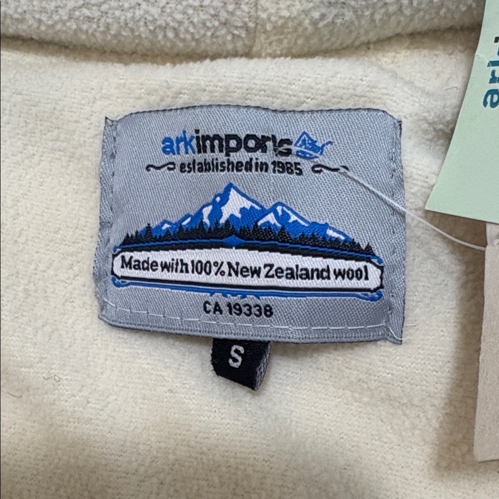 ARK IMPORTS Wool Sweater Zip - Picture 3 of 12